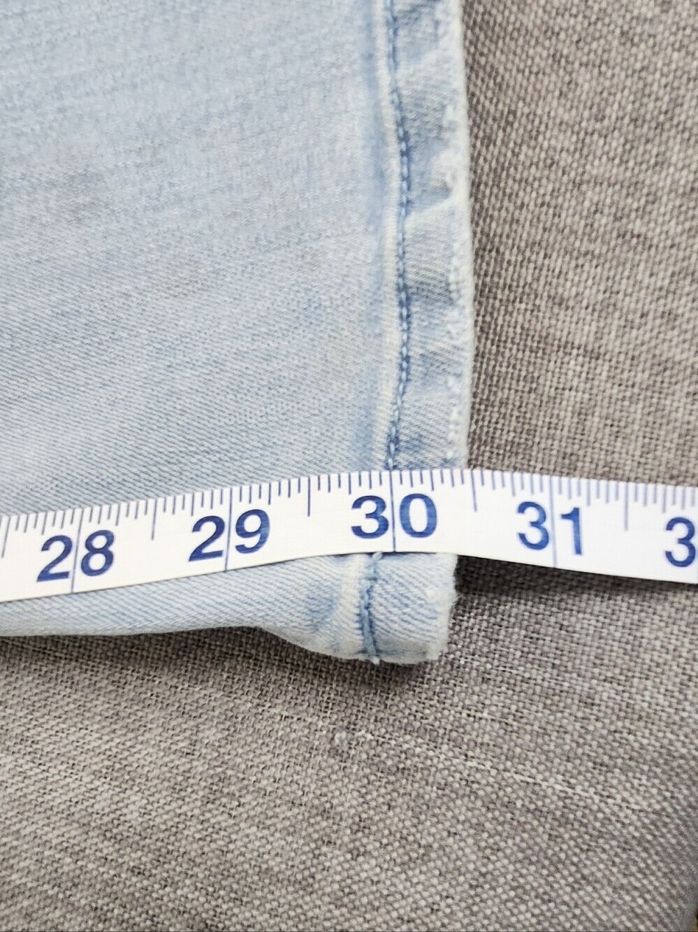 Hollister Curvy High-Rise Flare Soft Stretch Denim Jeans. W27R - Picture 9 of 12
